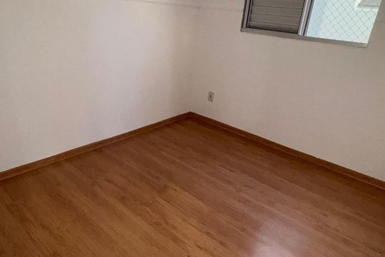 Quarto de apartamento para alugar com 2 quartos, 46m² em Loteamento Parque São Martinho, Campinas