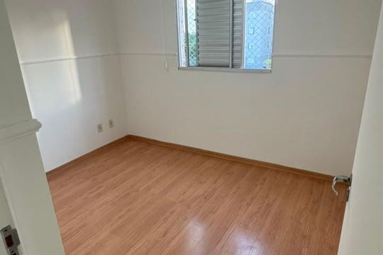 Quarto de apartamento para alugar com 2 quartos, 46m² em Loteamento Parque São Martinho, Campinas