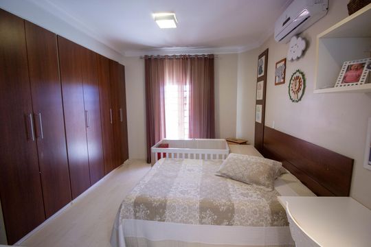 Casa à venda com 5 quartos, 640m² em Colônia Agrícola Samambaia, Brasília