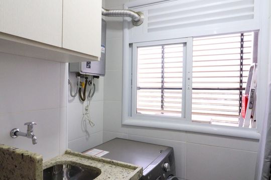 Área de serviço de apartamento à venda com 2 quartos, 65m² em Mansões Santo Antônio, Campinas