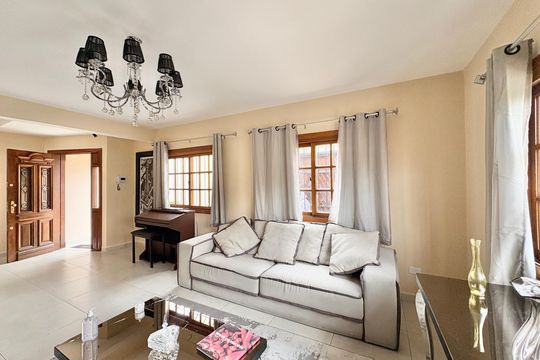 Casa à venda com 2 quartos, 170m² em Vila Palmeiras, São Paulo