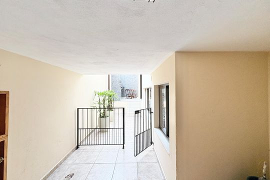 Área comum de casa à venda com 2 quartos, 170m² em Vila Palmeiras, São Paulo