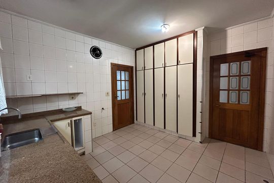 Cozinha de casa para alugar com 3 quartos, 167m² em Cidade Mãe do Céu, São Paulo