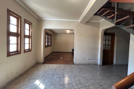 Casa para alugar com 3 quartos, 167m² em Cidade Mãe do Céu, São Paulo