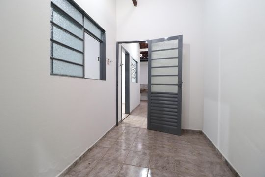 Dispensa de casa para alugar com 2 quartos, 50m² em Tibery, Uberlândia