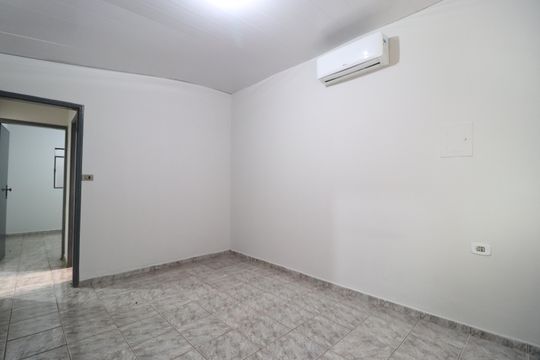 Quarto 2 de casa para alugar com 2 quartos, 50m² em Tibery, Uberlândia