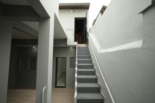 Casa à venda com 3 quartos, 165m² em Vila Aquilino, Santo André