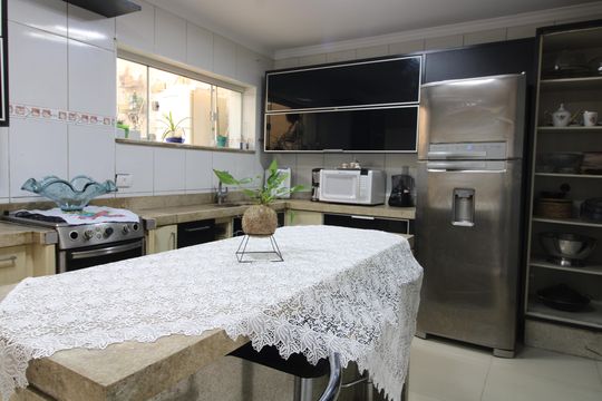 Cozinha de casa à venda com 3 quartos, 160m² em Jardim Santa Maria, São Paulo