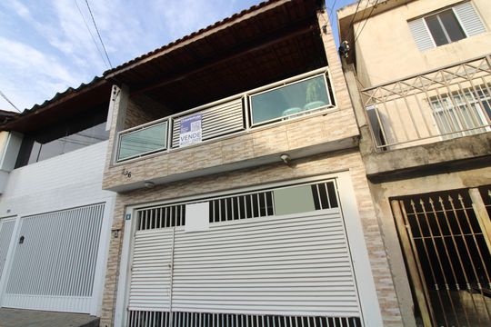 Fachada de casa à venda com 3 quartos, 160m² em Jardim Santa Maria, São Paulo