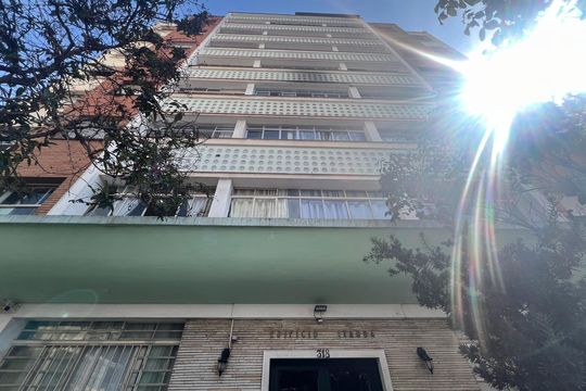 Fachada de apartamento à venda com 2 quartos, 79m² em Bela Vista, São Paulo