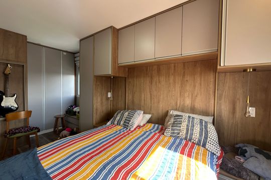 Quarto de apartamento para alugar com 1 quarto, 50m² em Jardim Tupanci, Barueri