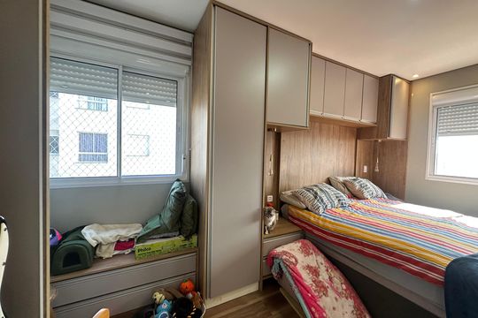 Quarto de apartamento para alugar com 1 quarto, 50m² em Jardim Tupanci, Barueri