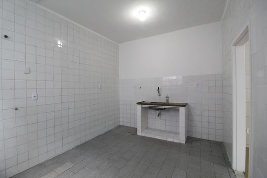 Cozinha de casa para alugar com 1 quarto, 76m² em Taquara, Rio de Janeiro