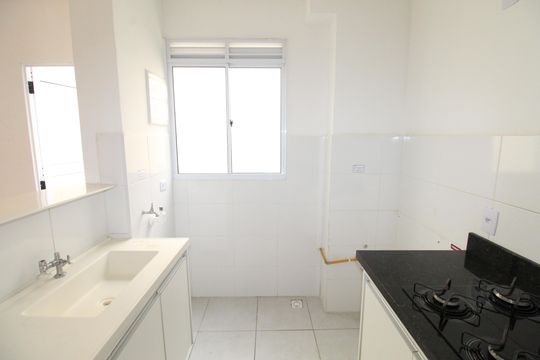 Cozinha de apartamento para alugar com 2 quartos, 46m² em Jardim Torrao de Ouro, São José dos Campos