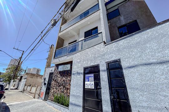 Fachada com Plaquinha de apartamento para alugar com 2 quartos, 41m² em Chácara Santo Antônio (zona Leste), São Paulo