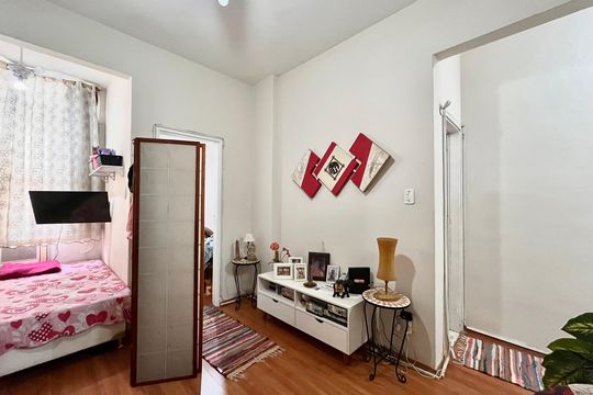Sala  de apartamento para alugar com 1 quarto, 40m² em Copacabana, Rio de Janeiro