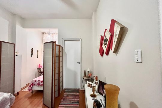 Sala  de apartamento para alugar com 1 quarto, 40m² em Copacabana, Rio de Janeiro