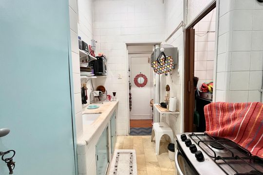 Cozinha  de apartamento para alugar com 1 quarto, 40m² em Copacabana, Rio de Janeiro