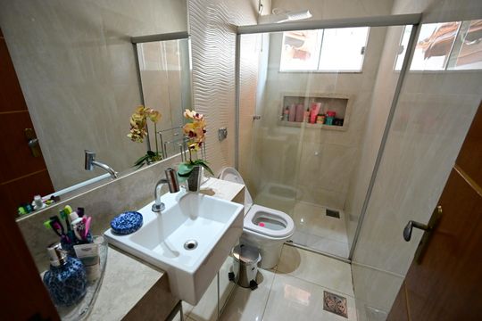Casa à venda com 4 quartos, 416m² em Vila Anchieta, Goiânia