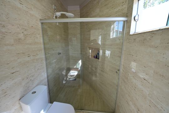 Casa à venda com 4 quartos, 416m² em Vila Anchieta, Goiânia