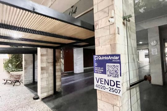 Placa de apartamento à venda com 3 quartos, 89m² em Leme, Rio de Janeiro