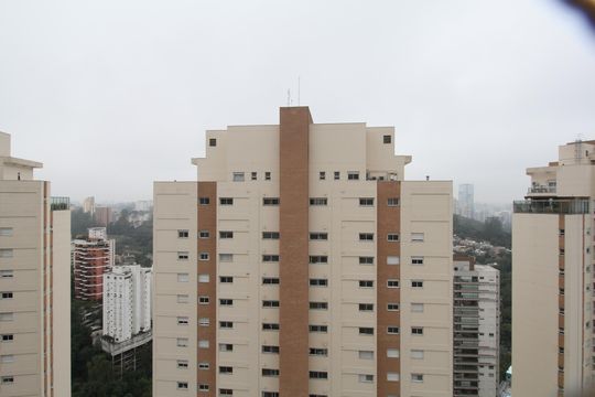 Vista da Varanda de apartamento para alugar com 3 quartos, 145m² em Vila Andrade, São Paulo
