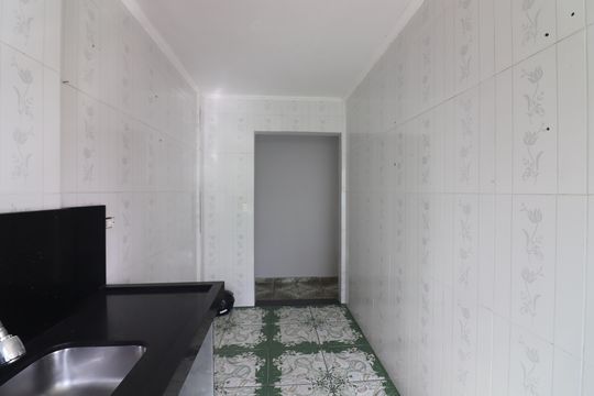 Cozinha  de apartamento para alugar com 2 quartos, 57m² em Bairro Alves, São Bernardo do Campo