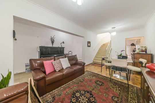 Sala de casa à venda com 3 quartos, 150m² em Campo Belo, São Paulo