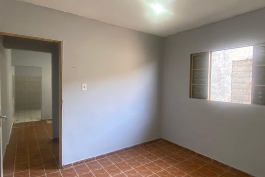 Quarto de casa para alugar com 1 quarto, 300m² em Santo Antônio, Osasco