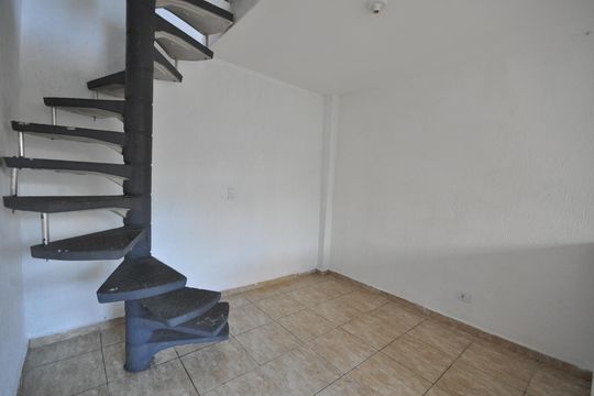 Sala de casa para alugar com 1 quarto, 45m² em Vila Gustavo, São Paulo