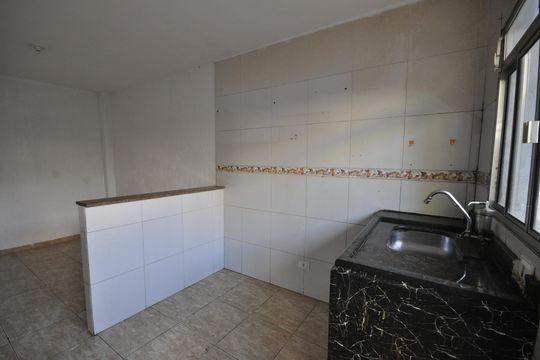 Cozinha de casa para alugar com 1 quarto, 45m² em Vila Gustavo, São Paulo