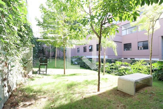 Área comum de kitnet/studio para alugar com 1 quarto, 25m² em Pompeia, São Paulo