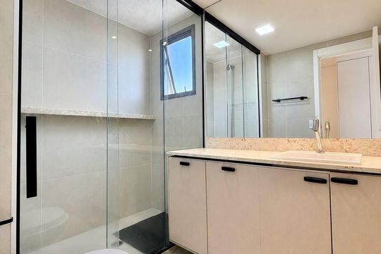 Banheiro de apartamento à venda com 3 quartos, 165m² em São Paulo, São Paulo