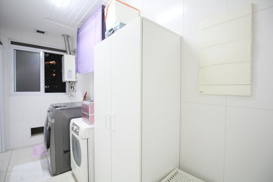 Área de Serviço de apartamento para alugar com 2 quartos, 168m² em Vila Andrade, São Paulo