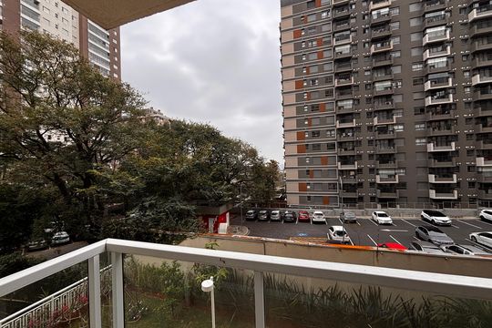Vista sacada sala de apartamento para alugar com 2 quartos, 66m² em Alphaville, Barueri