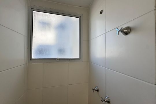 Banheiro Social de apartamento à venda com 2 quartos, 43m² em Vargem Pequena, Rio de Janeiro