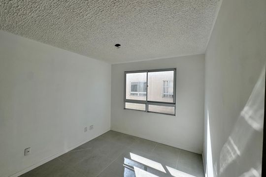 Sala de apartamento à venda com 2 quartos, 43m² em Vargem Pequena, Rio de Janeiro