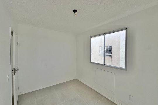 Quarto 2 de apartamento à venda com 2 quartos, 43m² em Vargem Pequena, Rio de Janeiro