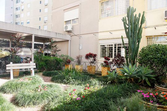 Área Comum - Jardim de kitnet/studio para alugar com 1 quarto, 40m² em Santana, Porto Alegre
