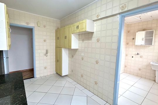 Cozinha de apartamento para alugar com 2 quartos, 130m² em Vila Milton, Guarulhos
