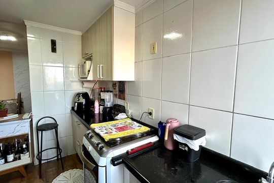 Cozinha de apartamento para alugar com 2 quartos, 48m² em Jardim do Triunfo, Guarulhos