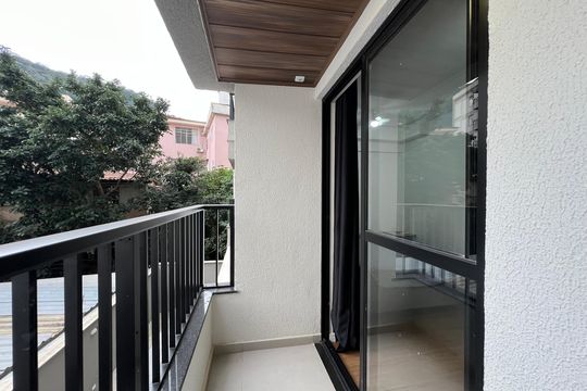 Varanda de kitnet/studio para alugar com 1 quarto, 25m² em São Mateus, Juiz de Fora