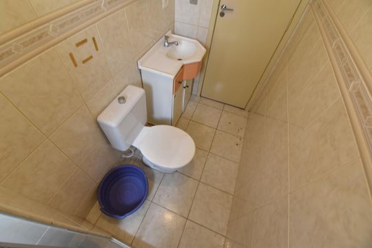 Banheiro de apartamento para alugar com 3 quartos, 70m² em Cidade Industrial de Curitiba, Curitiba