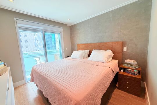 Suíte  de apartamento para alugar com 3 quartos, 150m² em Vila Gertrudes, São Paulo