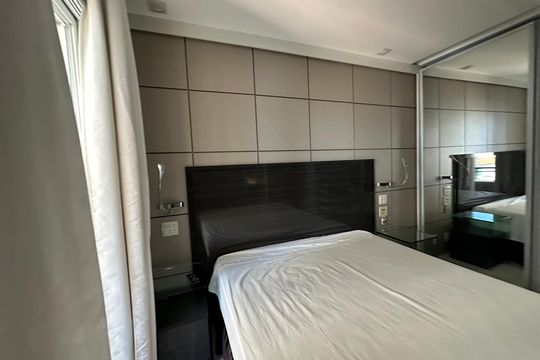 Suíte 2 de apartamento para alugar com 2 quartos, 84m² em Alphaville Industrial, Barueri