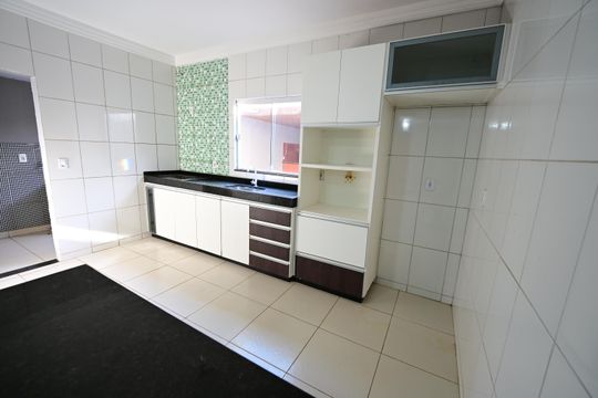 Casa para alugar com 3 quartos, 300m² em Jardim Petropolis, Goiânia
