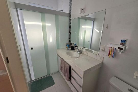 Casa de Condomínio à venda com 3 quartos, 207m² em Residencial Aziz Louveira, Vinhedo