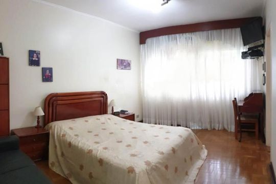 Foto 04 de casa para alugar com 4 quartos, 269m² em Sumaré, São Paulo