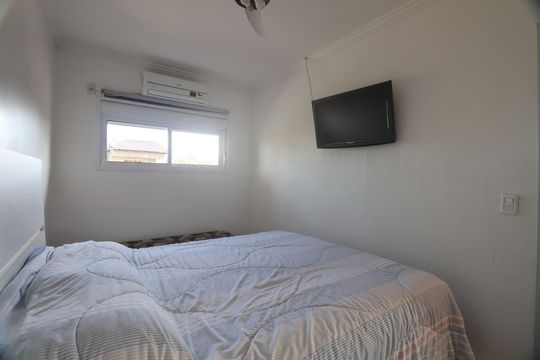 Quarto 1 de casa à venda com 2 quartos, 77m² em Igara, Canoas