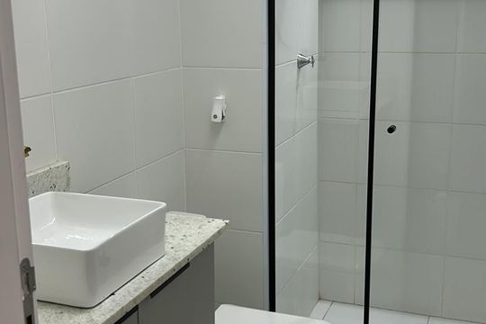 Banheiro de apartamento à venda com 1 quarto, 34m² em Santo Amaro, São Paulo
